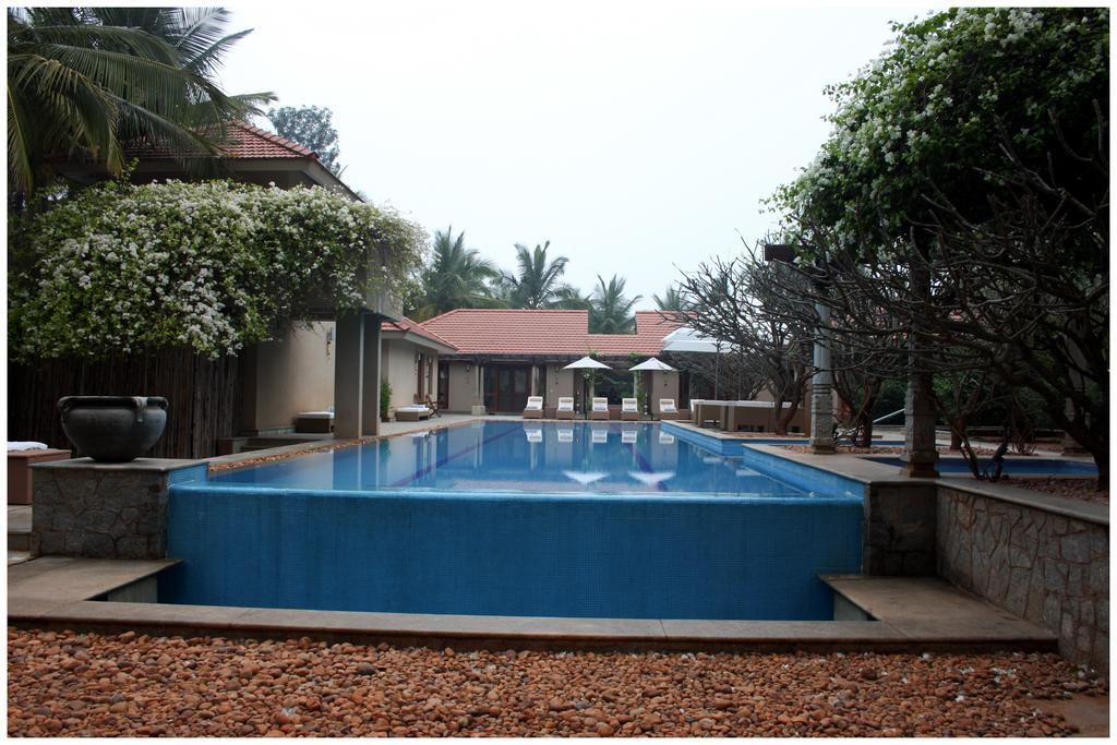 Hotel Shreyas Retreat à Nelamangala Extérieur photo